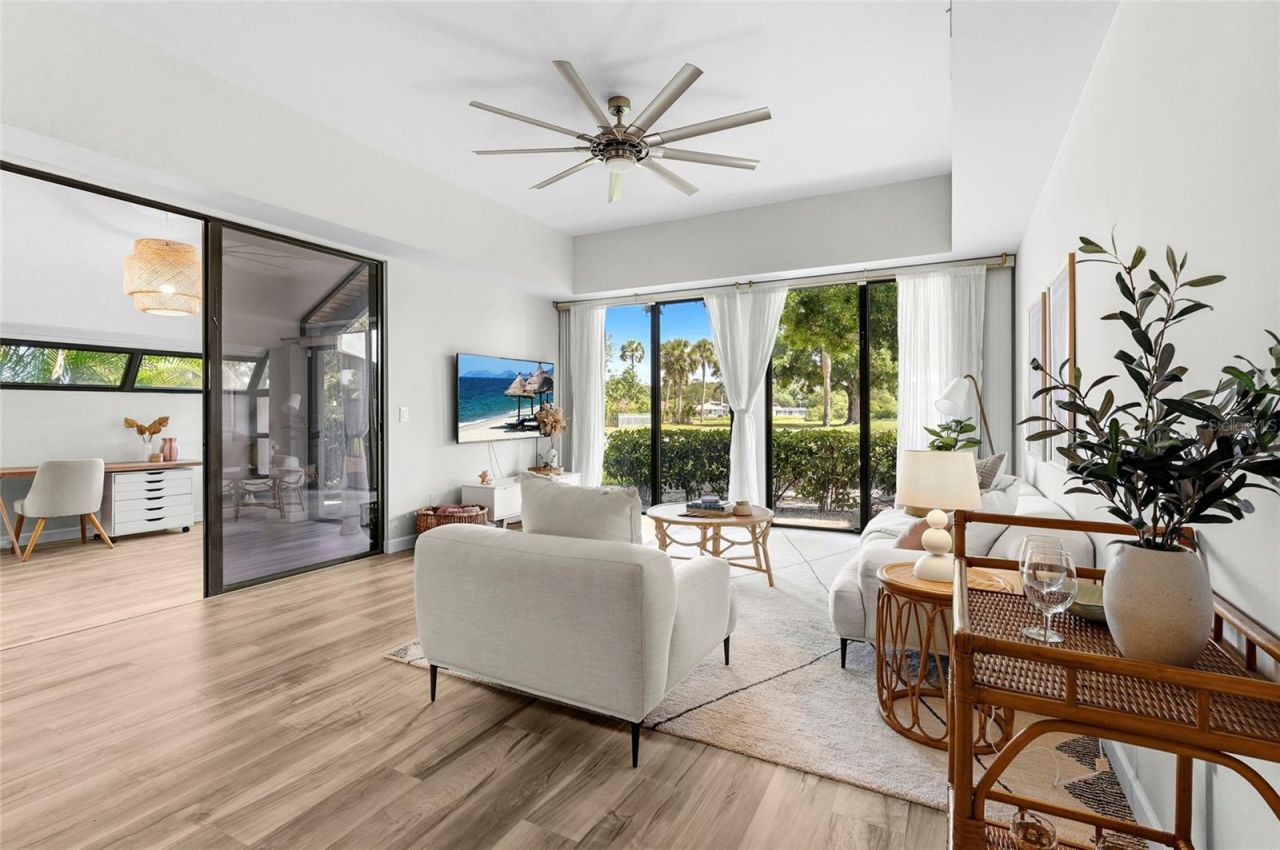 2383 Lakeside Mews, Unit D3, Sarasota, FL 34235 Photo
