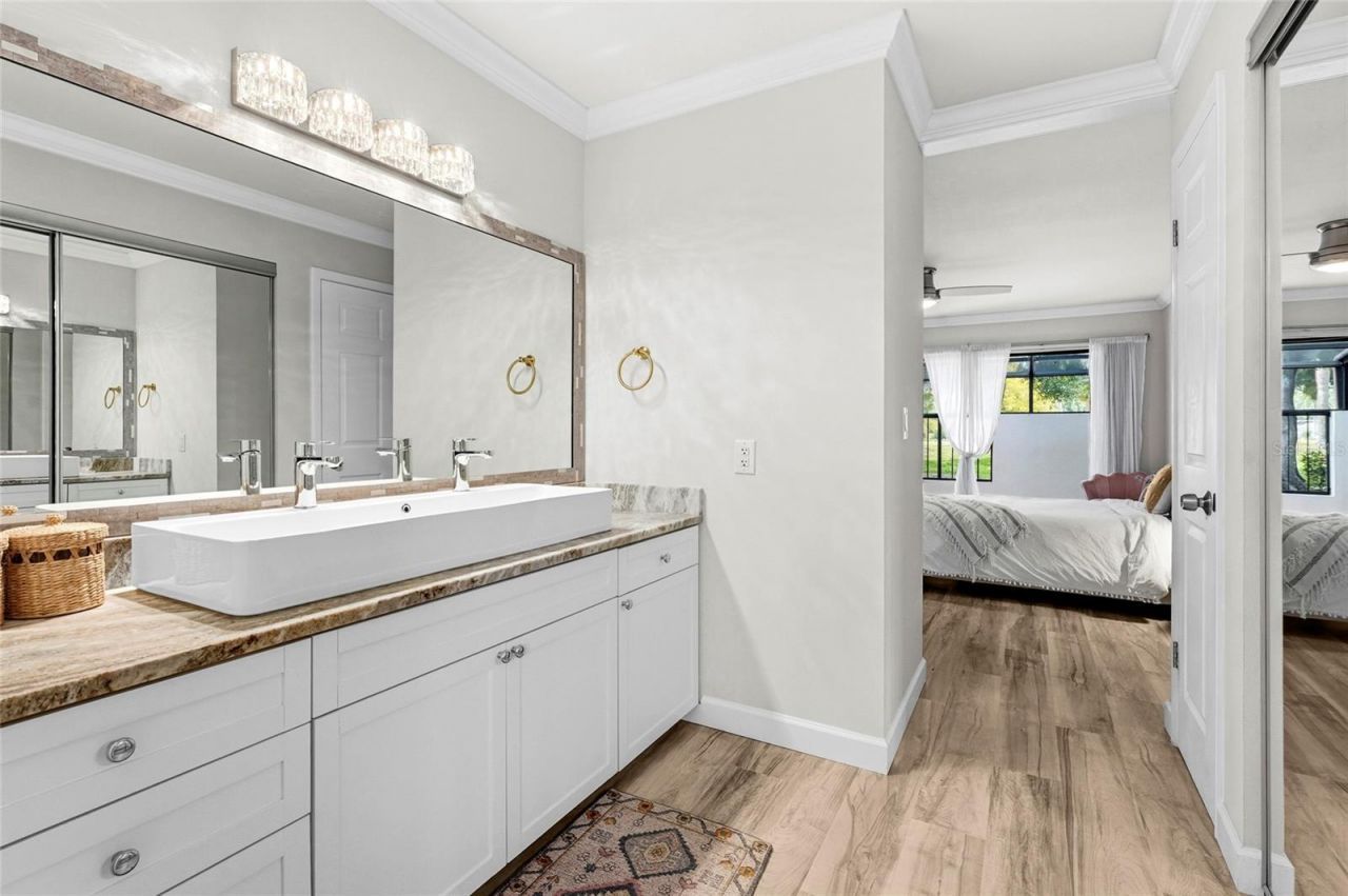 2383 Lakeside Mews, Unit D3, Sarasota, FL 34235 Photo