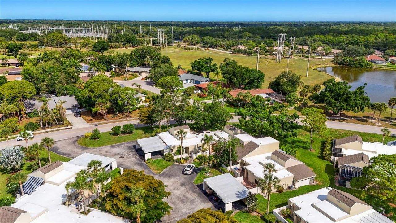 2383 Lakeside Mews, Unit D3, Sarasota, FL 34235 Photo