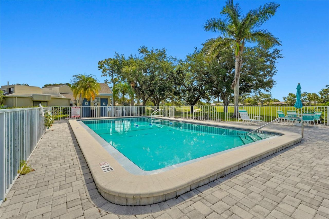 2383 Lakeside Mews, Unit D3, Sarasota, FL 34235 Photo