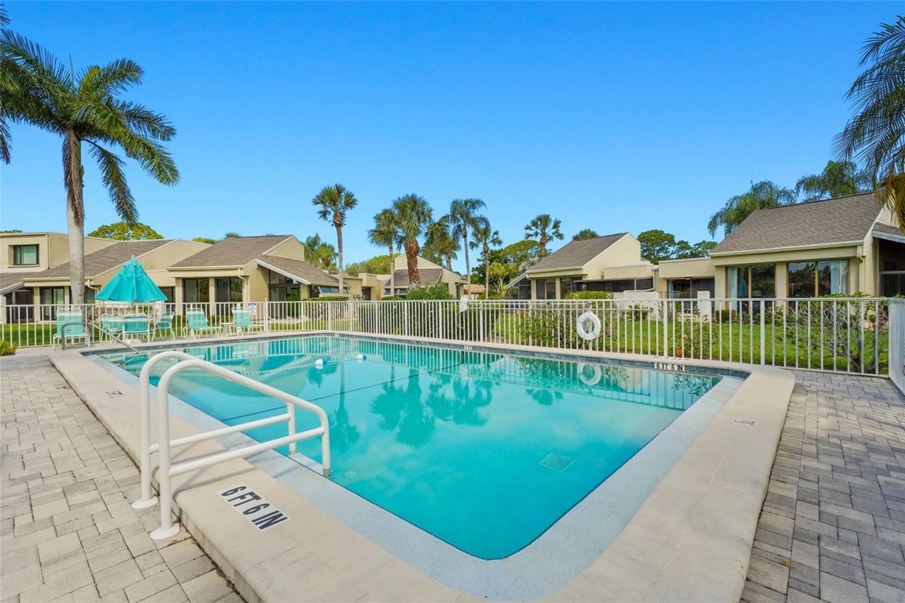 2383 Lakeside Mews, Unit D3, Sarasota, FL 34235 Photo