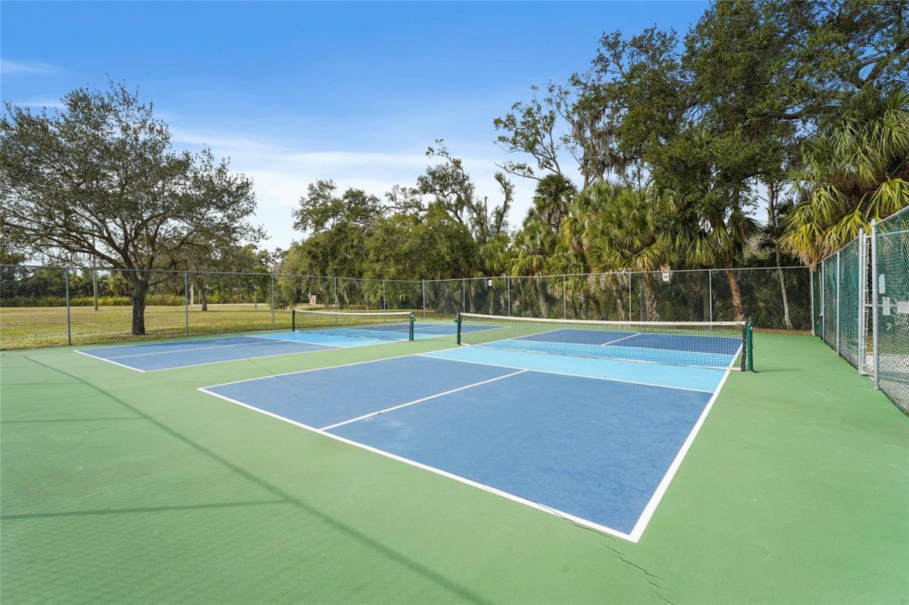 2383 Lakeside Mews, Unit D3, Sarasota, FL 34235 Photo