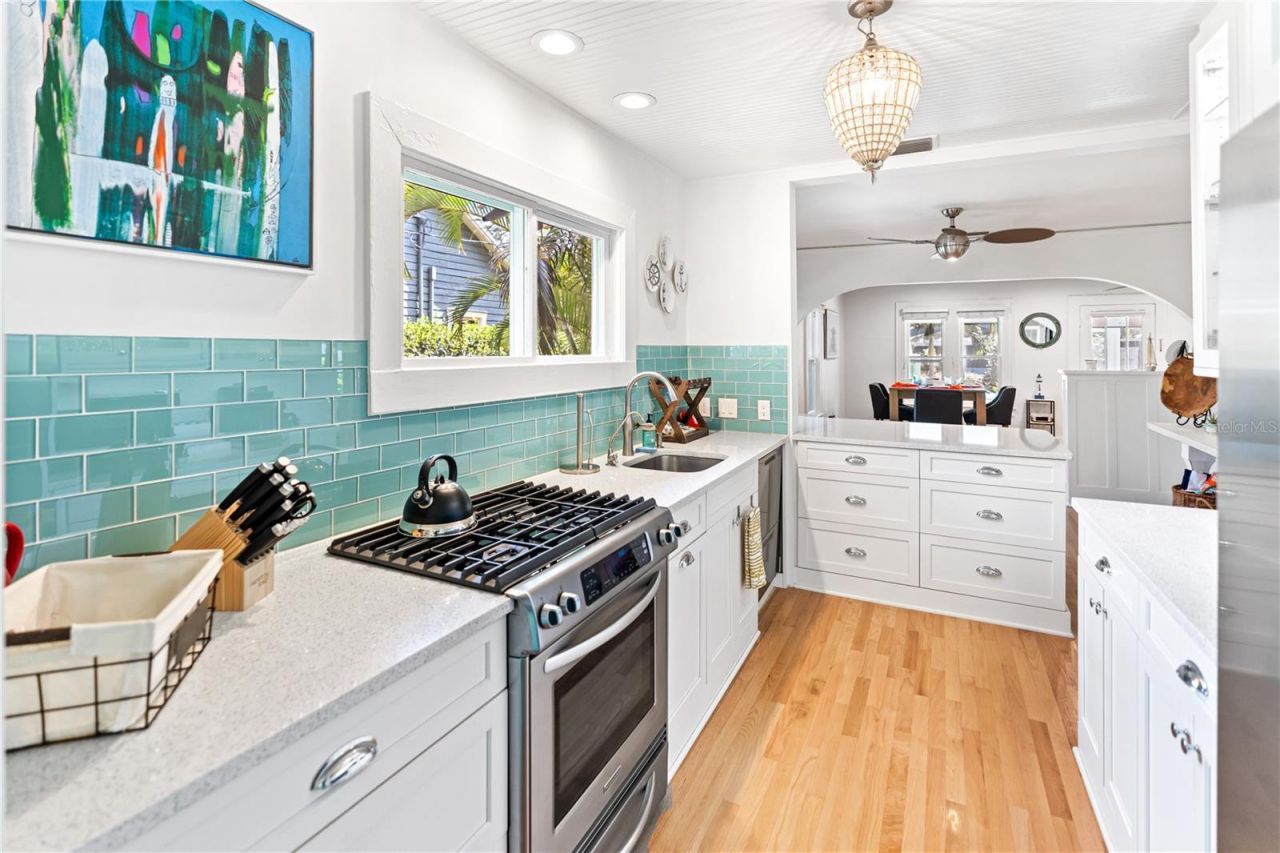 642 Ohio Place , Sarasota, FL 34236 Photo
