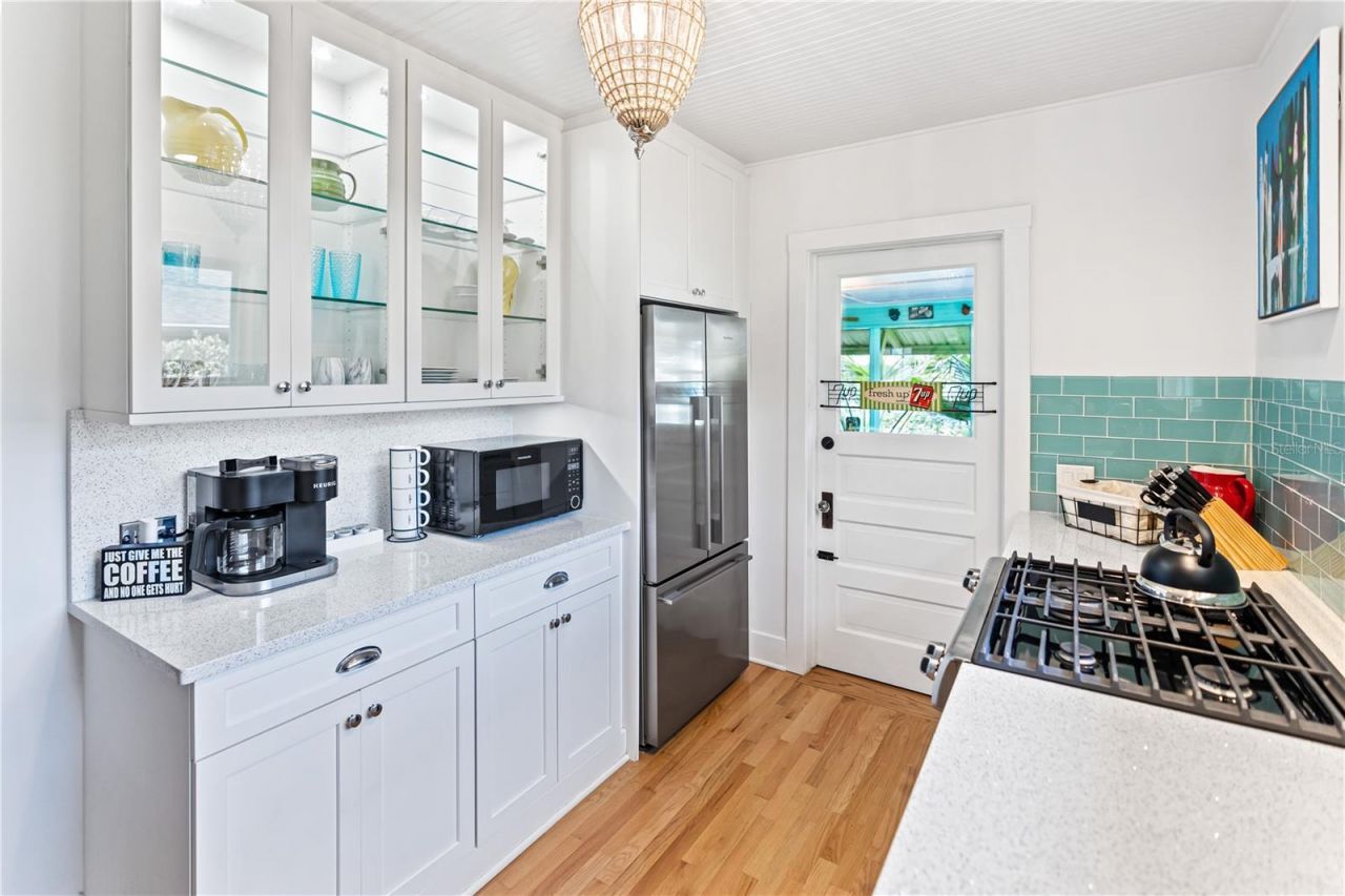 642 Ohio Place , Sarasota, FL 34236 Photo