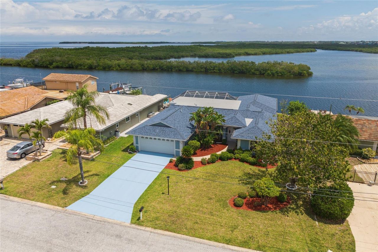 5557 Bowline Bend, New Port Richey, FL 34652 Photo