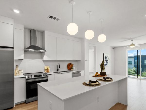 1701 Simond Ave, Unit 418, Austin, TX 78723