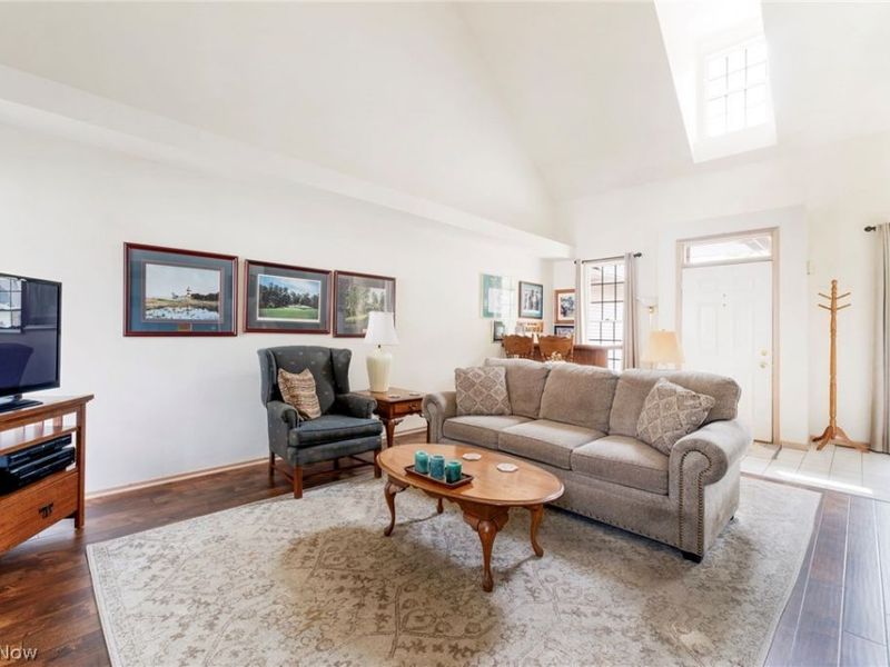 22 Fieldstone , Poland, OH 44514 Photo 10