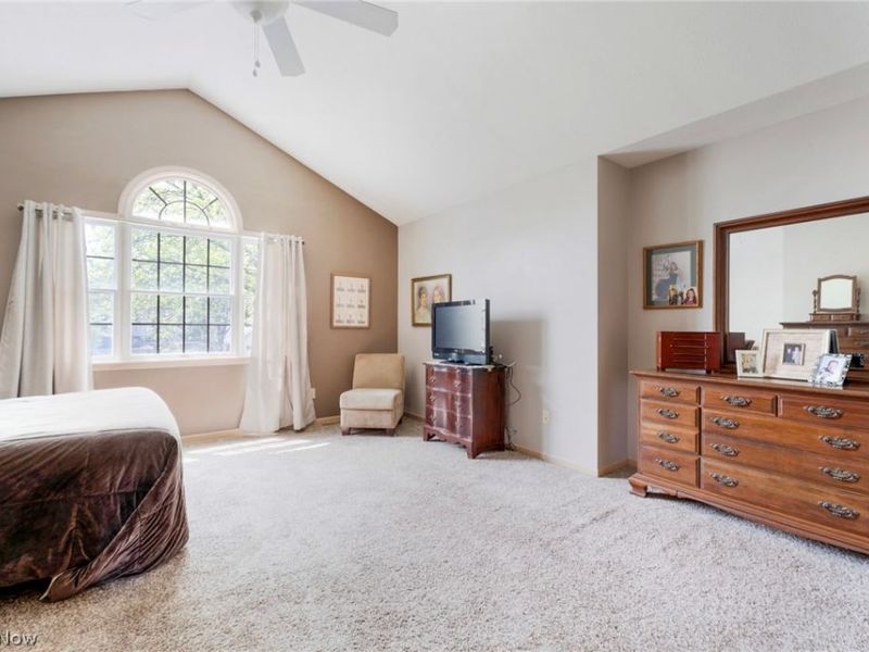 22 Fieldstone , Poland, OH 44514 Photo 29