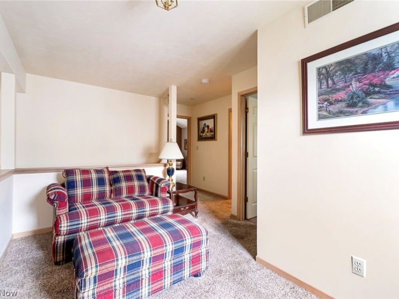 22 Fieldstone , Poland, OH 44514 Photo 37
