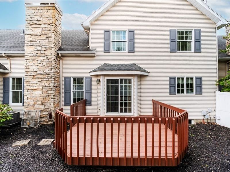 22 Fieldstone , Poland, OH 44514 Photo 46