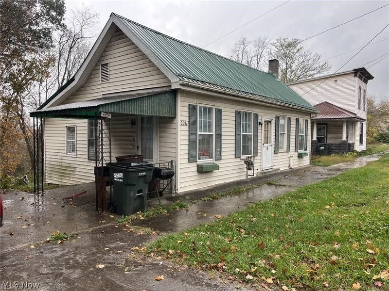 226 E Main Street , Freeport, OH 43973 Photo 2