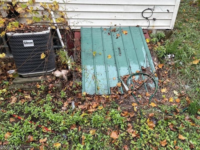 226 E Main Street , Freeport, OH 43973 Photo 6