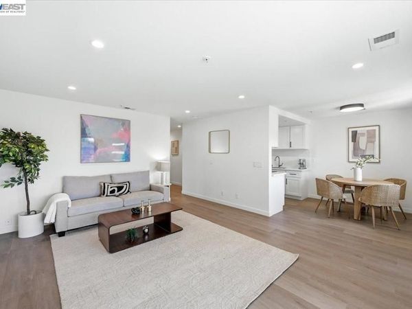 25164 COPA DEL ORO DR, Unit 201, Hayward, CA 94545