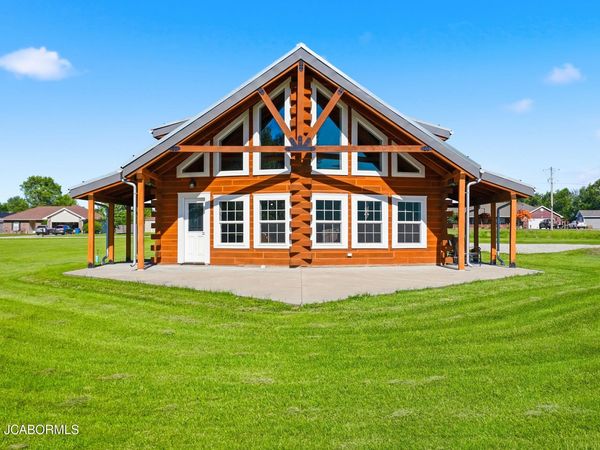 8057 POOR FARM ROAD, Fulton, MO 65251