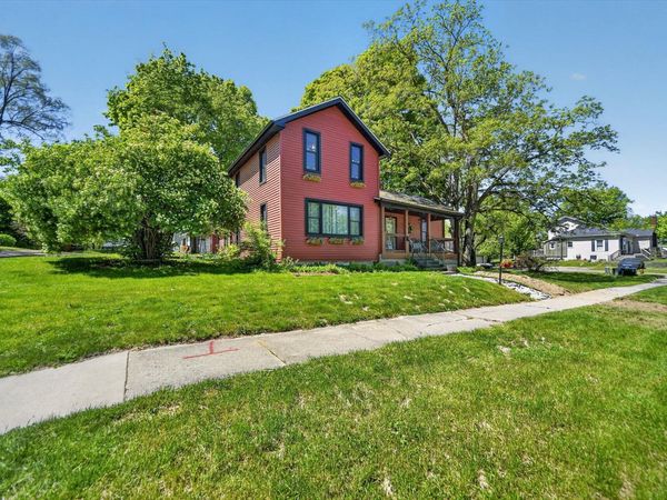 632 Hill Street, Portland, MI 48875