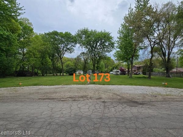 VL (Lot 173) Vinewood, Romulus, MI 48174