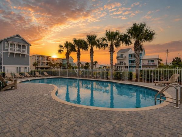 1490 Seaside Circle, Navarre, FL 32566