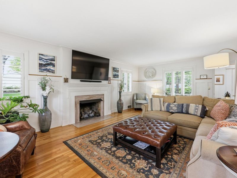 2406 Canterbury Road, Columbus, OH 43221 Photo 6