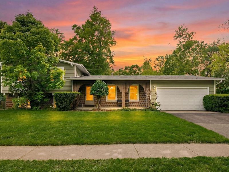 5725 Aspendale Drive, Columbus, OH 43235 Photo 1