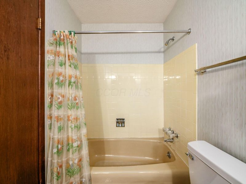 5725 Aspendale Drive, Columbus, OH 43235 Photo 36