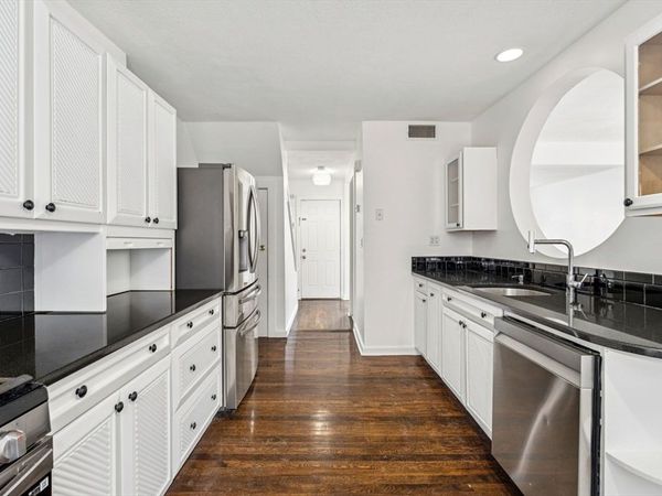 41 Endicott St, Unit 41, Salem, MA 01970