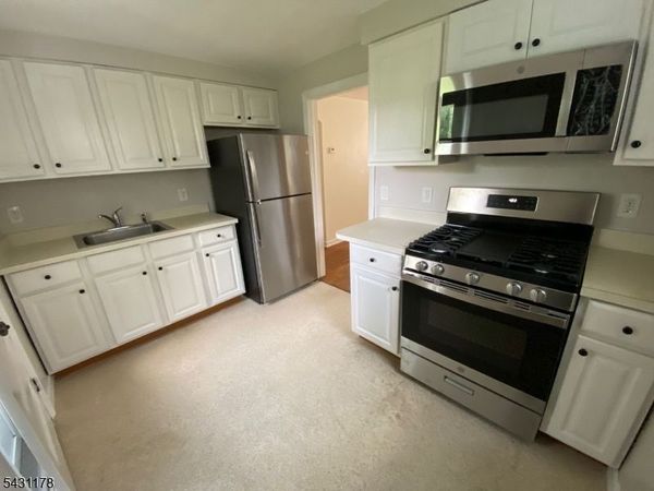 399 Fairview Ave, Dunellen, NJ 08812