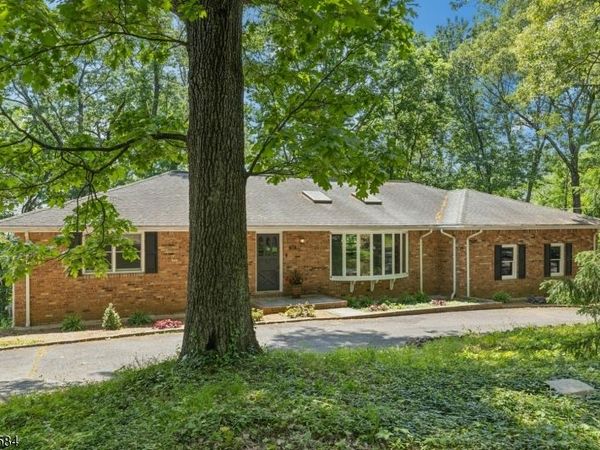783 Long Hill Rd, Long Hill, NJ 07933