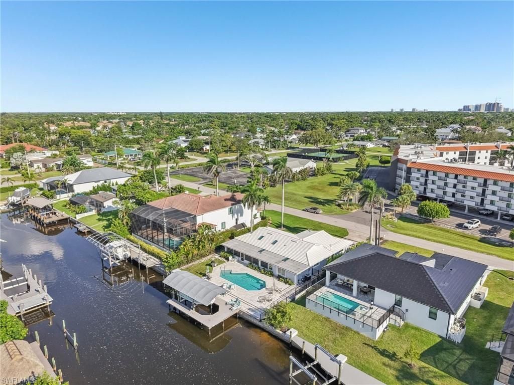225 3rd St, Bonita Springs, FL 34134 Photo