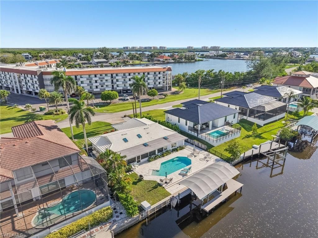225 3rd St, Bonita Springs, FL 34134 Photo