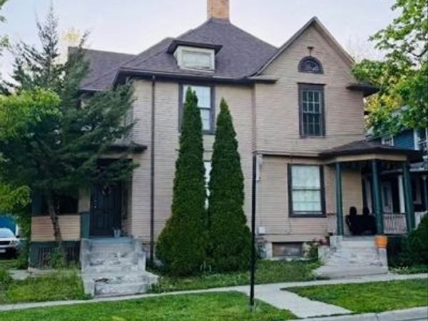 Elgin, IL 60120