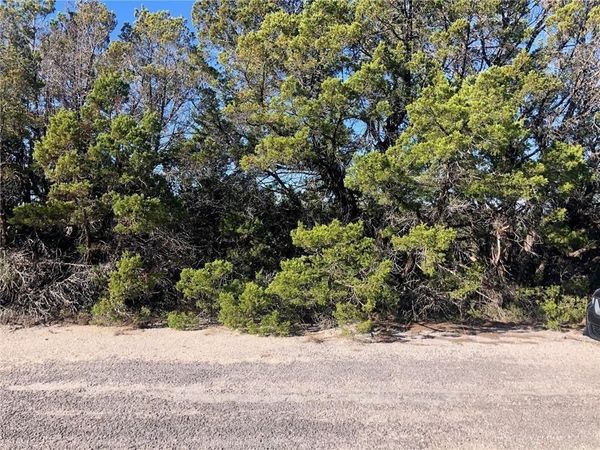 7914 Arapaho TRL, Lago Vista, TX 78645