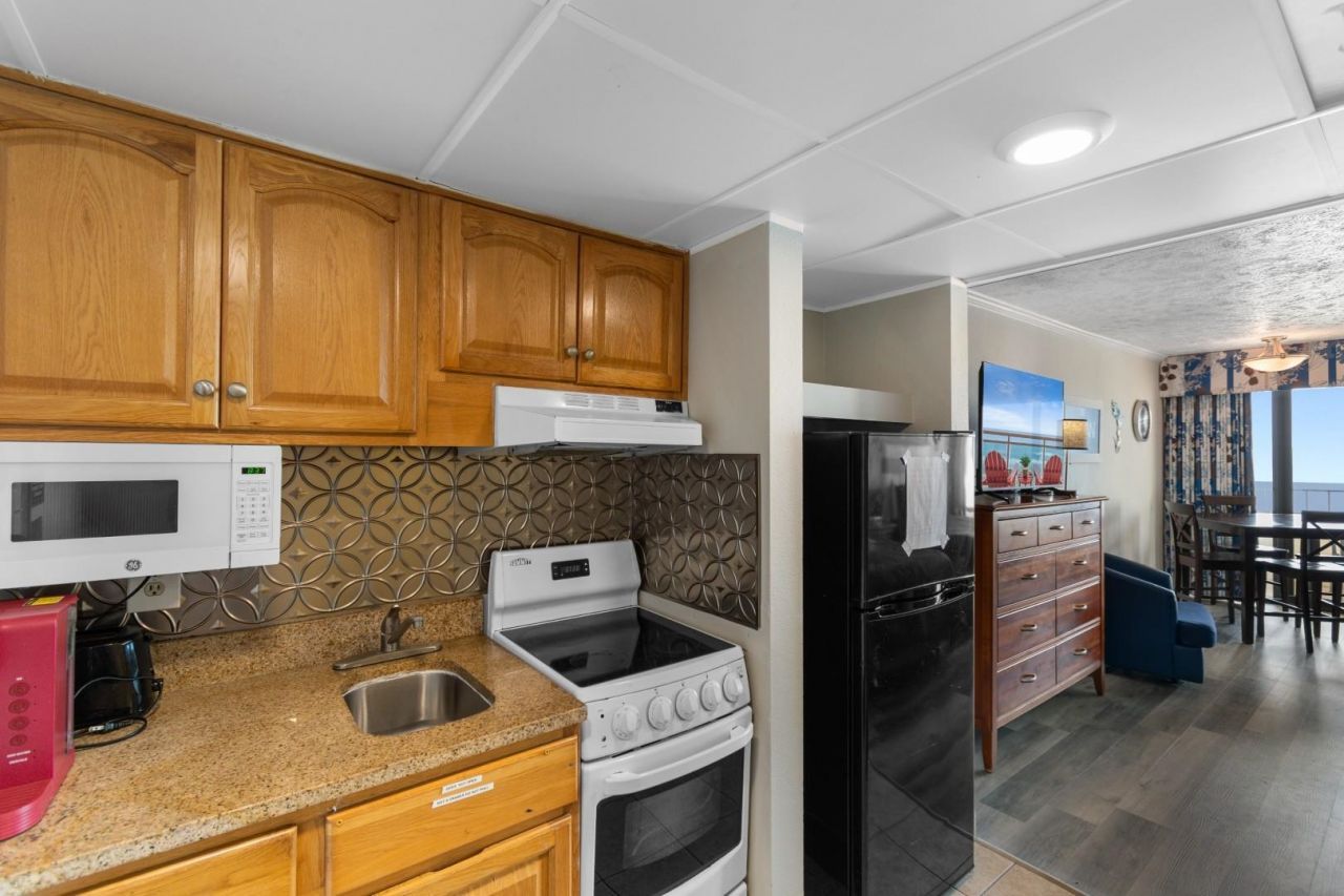 7100 N Ocean Blvd.  Photo 4