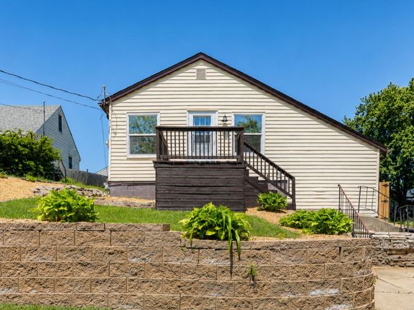 1143 Rittenhouse Street, Des Moines, IA 50315