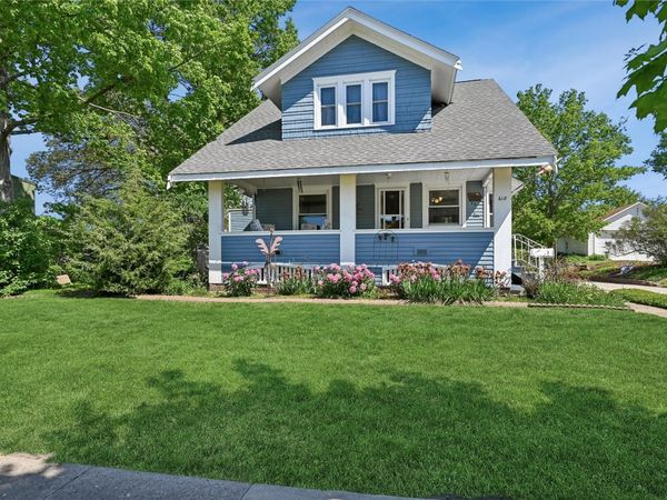 618 32nd Street NE, Cedar Rapids, IA 52402