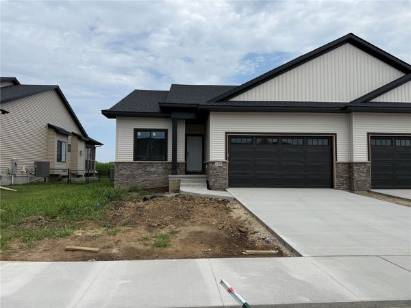 1270 Berkshire Lane, North Liberty, IA 52317