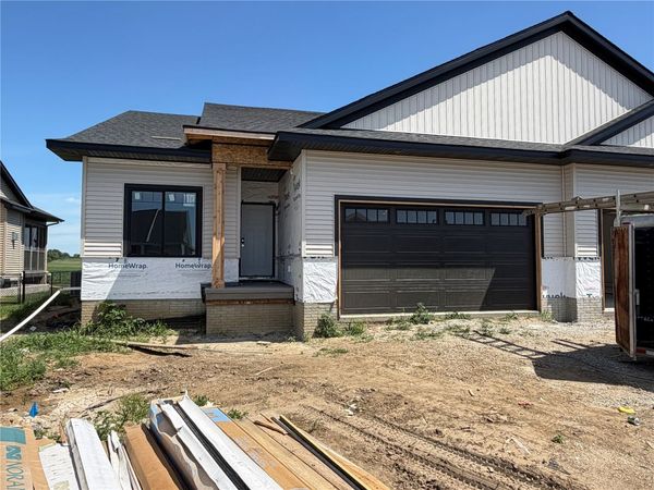 1270 Berkshire Lane, North Liberty, IA 52317