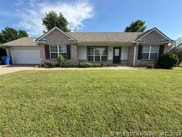 14792 E Modoc Street , Claremore, OK 74017