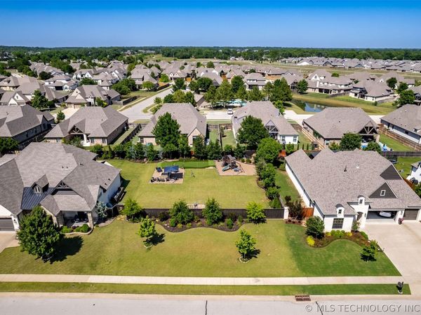 6709 E 134th Place S, Bixby, OK 74008