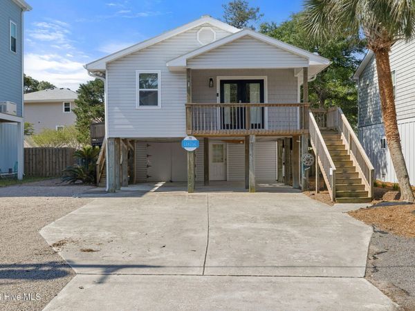 313 Greenville Avenue, Carolina Beach, NC 28428