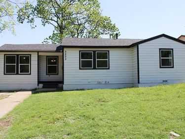 5205 Gordon Avenue, Fort Worth, TX 76115