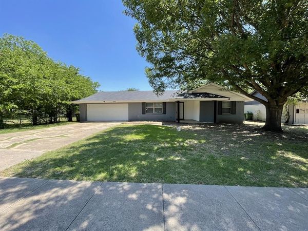 4828 Grove Street , North Richland Hills, TX 76180