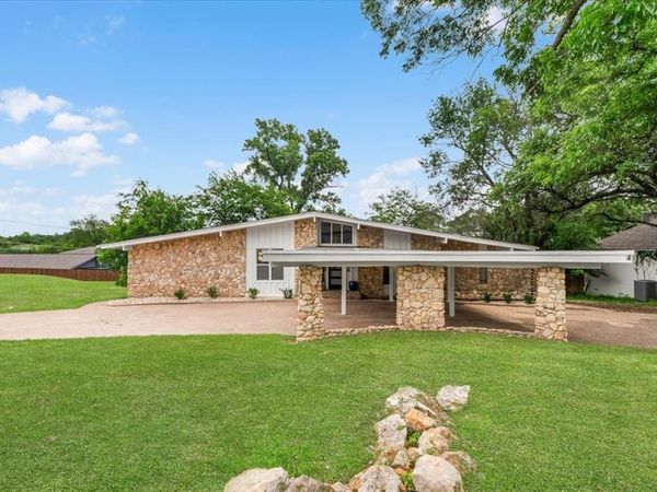 1905 Dakar Road E, Fort Worth, TX 76116