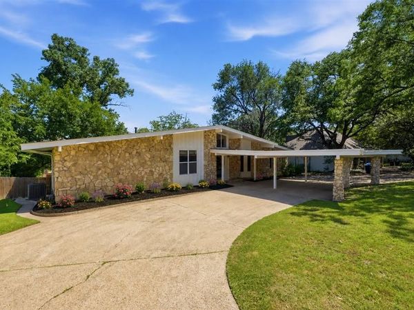 1905 Dakar Road E, Fort Worth, TX 76116