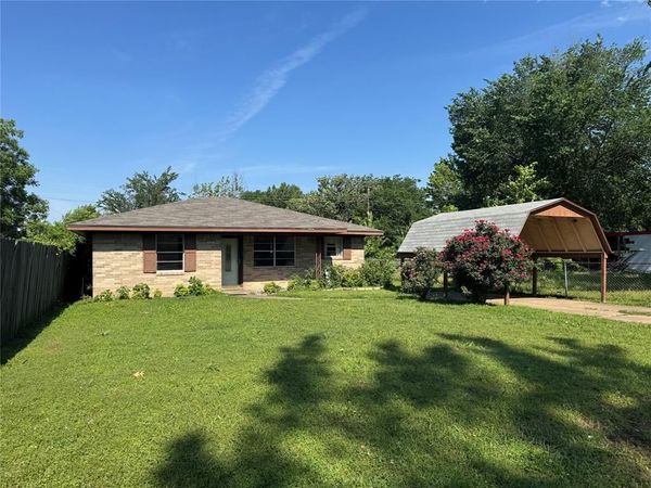 560 26th Street SW, Paris, TX 75460