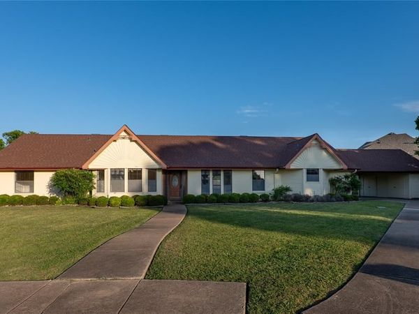 10 Park Central Circle , Rockwall, TX 75087