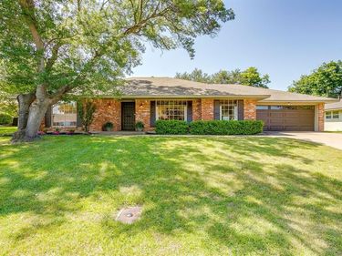 3733 Fenton Avenue, Fort Worth, TX 76133