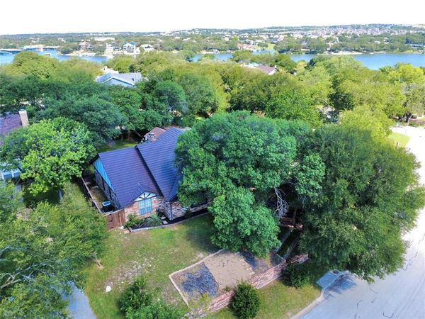 8929 Crosswind Drive , Fort Worth, TX 76179