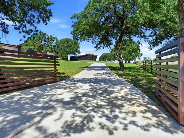 13240 Briar Road, Azle, TX 76020