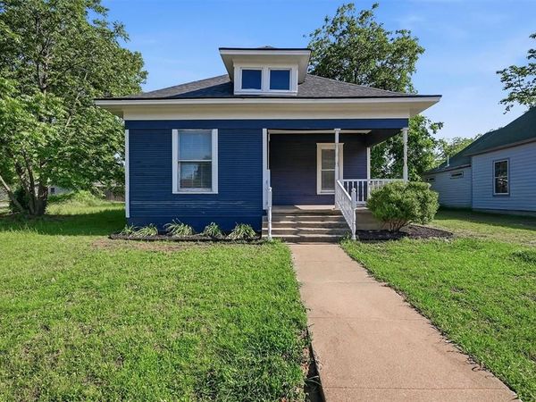 721 W Monterey Street , Denison, TX 75020