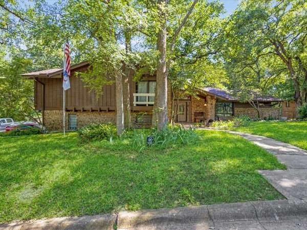 8 Vancouver Place , Sherman, TX 75092